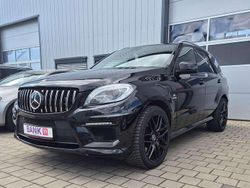 Obsidianschwarz metalliclack Gebraucht 2014 Mercedes ML63 AMG AMG SUV | 37.499 € (Teuer)