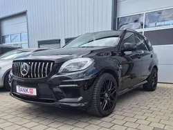 Obsidianschwarz metalliclack Gebraucht 2014 Mercedes ML63 AMG AMG SUV | 38.450 € (Teuer)