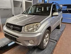 Silber Gebraucht 2004 Toyota RAV4 Sol SUV | 5.998 € (Fairer Preis)