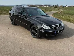 Schwarz Gebraucht 2005 Mercedes C320 Avantgarde Kombi | 4.600 € (Guter Preis)