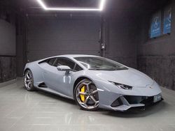 Grau Gebraucht 2023 Lamborghini Huracán | 229.845 €