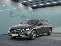 Grau Gebraucht 2024 Mercedes E220 Avantgarde Kombi | 47.785 € (Etwas zu teuer)