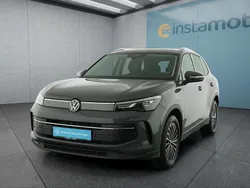 Grau Gebraucht 2024 VW Tiguan SUV | 35.599 € (Guter Preis)