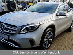 Silber Gebraucht 2017 Mercedes GLA180 SUV | 17.210 € (Teuer)