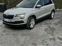 Grau Gebraucht 2018 Skoda Karoq Style SUV | 19.000 € (Etwas zu teuer)