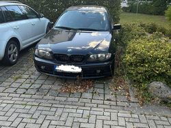 Schwarz Gebraucht 2003 BMW 320 Sport Line Limousine | 1.500 € (Fairer Preis)