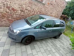 Grau Gebraucht 2007 Opel Zafira Catch Me Van / Kleinbus | 2.600 € (Guter Preis)