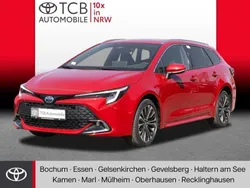 Rot Neu 2025 Toyota Corolla Limousine | 36.389 €
