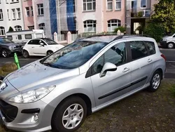 Silber Gebraucht 2010 Peugeot 308 Business-Line Kombi | 3.400 € (Guter Preis)
