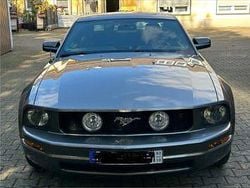 Grau Gebraucht 2005 Ford Mustang Coupé | 14.000 €