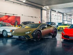 Grün Neu 2025 Lamborghini Huracán | 410.000 €