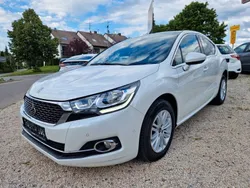 Weiß Gebraucht 2017 DS Automobiles DS4 Limousine | 12.490 € (Fairer Preis)