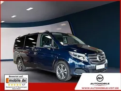 Cavansitblau metallic Gebraucht 2017 Mercedes V220 Van / Kleinbus | 34.990 € (Fairer Preis)