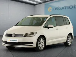 Weiß Gebraucht 2024 VW Touran Van / Kleinbus | 35.599 € (Fairer Preis)