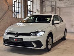 Weiß Gebraucht 2022 VW Polo Life Limousine | 15.490 € (Guter Preis)