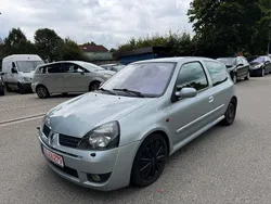 Silber Gebraucht 2001 Renault Clio II Limousine | 4.450 € (Guter Preis)