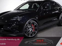 Tiefschwarz Gebraucht 2025 Porsche Macan 4 Electric SUV | 117.000 € (Etwas zu teuer)