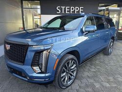 Blau Neu 2025 Cadillac Escalade SUV | 152.800 €