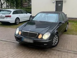 Blau Gebraucht 2006 Mercedes E280 Avantgarde Limousine | 6.000 € (Teuer)