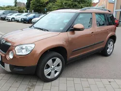Orange Gebraucht 2013 Skoda Yeti Plus Edition SUV | 11.200 € (Fairer Preis)
