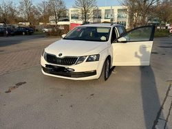 Weiß Gebraucht 2019 Skoda Octavia Drive Kombi | 9.000 € (Superpreis)