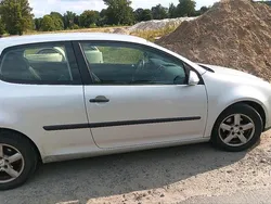 Grau Gebraucht 2005 VW Golf V Comfortline | 1.490 € (Fairer Preis)