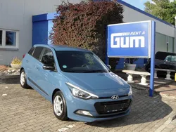 Blau Gebraucht 2018 Hyundai i20 Passion Limousine | 6.500 € (Fairer Preis)