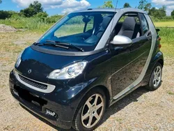Schwarz Gebraucht 2011 Smart ForTwo Cabrio Passion Cabrio | 5.650 € (Fairer Preis)