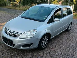 Silber Gebraucht 2009 Opel Zafira Van / Kleinbus | 750 € (Superpreis)
