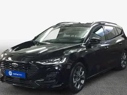 Agate black metallic Gebraucht 2023 Ford Focus ST-Line Kombi | 21.900 € (Guter Preis)