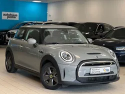 Grau Gebraucht 2022 Mini Cooper SE Kleinwagen | 16.979 € (Guter Preis)