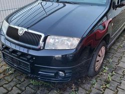 Schwarz Gebraucht 2007 Skoda Fabia Kleinwagen | 700 €