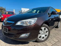 Mahogany brown (p2/so) Gebraucht 2012 Opel Astra Selection Kombi | 3.690 € (Guter Preis)