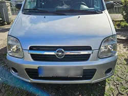 Grau Gebraucht 2006 Opel Agila Kleinwagen | 1.500 € (Etwas zu teuer)