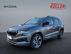 Graphitegrau metallic Neu 2025 Skoda Karoq SportLine SUV | 38.400 € (Etwas zu teuer)