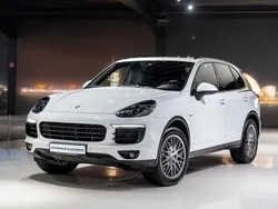 Andere Gebraucht 2016 Porsche Cayenne SUV | 52.980 €