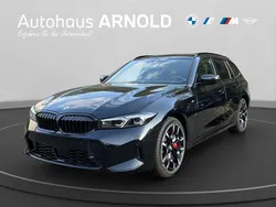 Schwarz Neu 2025 BMW 330e M Sport Kombi | 63.200 €