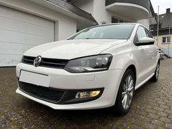Weiß Gebraucht 2011 VW Polo Highline Kleinwagen | 6.950 € (Fairer Preis)