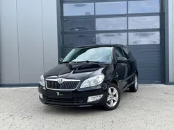Schwarz Gebraucht 2013 Skoda Fabia Fresh Limousine | 6.690 € (Fairer Preis)