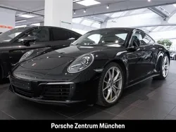 Porsche 911 Carrera 4