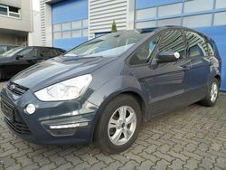 Grau Gebraucht 2013 Ford S-MAX S Van / Kleinbus | 5.850 € (Fairer Preis)