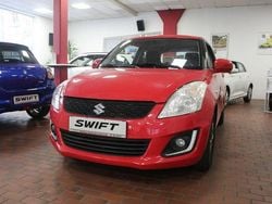 Rot Gebraucht 2016 Suzuki Swift Club Kleinwagen | 7.950 € (Fairer Preis)