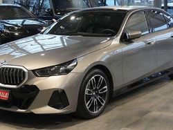 Grau Gebraucht 2025 BMW 520 M Sport Limousine | 50.991 € (Guter Preis)