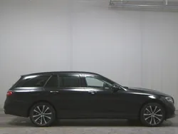 Schwarz Gebraucht 2022 Mercedes E300 Avantgarde | 23.480 €