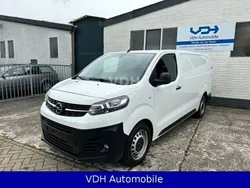 Weiß Gebraucht 2020 Opel Vivaro Edition Van | 14.500 € (Superpreis)