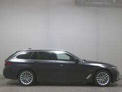 Grau Gebraucht 2022 BMW 530e Luxury Line Kombi | 28.480 € (Superpreis)