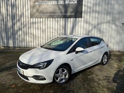 Weiß Gebraucht 2021 Opel Astra Limousine | 11.850 € (Guter Preis)