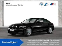 Schwarz Gebraucht 2022 BMW 320e Sport Line Limousine | 31.700 € (Fairer Preis)