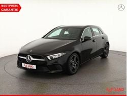Kosmosschwarz (metallic) Gebraucht 2019 Mercedes A180 Limousine | 23.990 € (Fairer Preis)