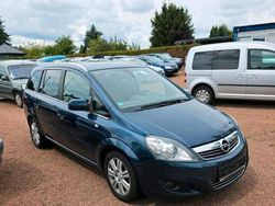 Blau Gebraucht 2011 Opel Zafira Family Van / Kleinbus | 4.499 € (Fairer Preis)